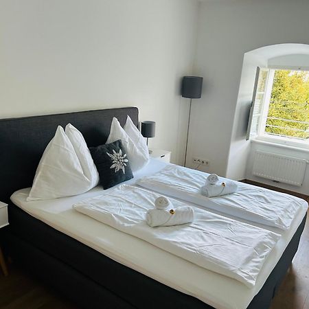 Apartamento Palais Am Kai - Zentrale Lage, Kostenloser Parkplatz Salzburgo Exterior foto